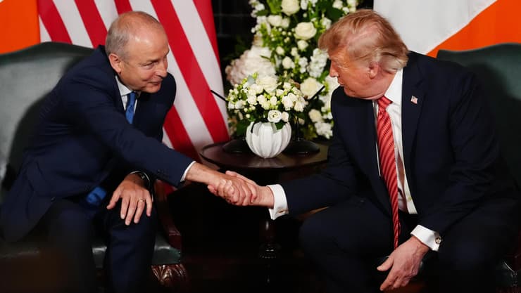 נשיא ארה"ב דונלד טראמפ בביקור באירלנד (צילום: AP Photo/Julia Demaree Nikhinson) נשיא ארה"ב דונלד טראמפ בביקור באירלנד