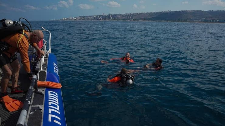 צילום: דוברות המשטרה בתום שלושה ימי חיפושים אותרה גופתו של הצעיר שנעדר בחוף הסטודנטים בחיפה