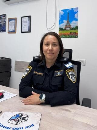 רפ"ק טטיאנה שמידוב, קצינת אגף החקירות והמודיעין במשטרת כנא.