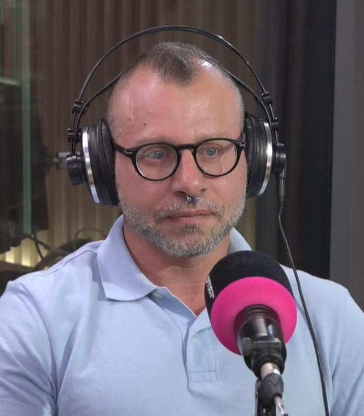 עובדיה כהן בריאיון (צילום: מתוך "איך לעשות דברים" עם שיר ראובן, כאן הסכתים) שיר ראובן ועובדיה כהן