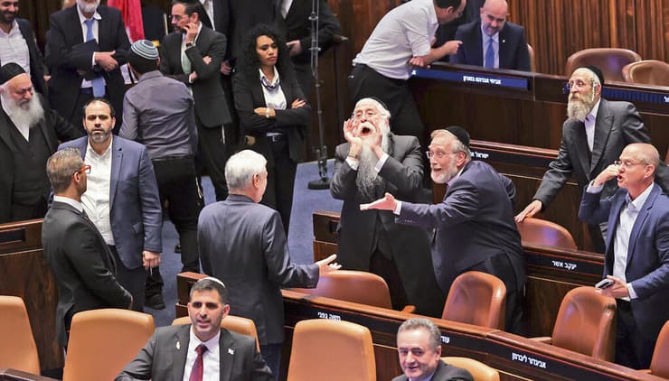 אלכס קולומויסקי