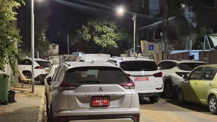 זירת ירי הטיל בג'לג'וליה (צילום: חסן שעלאן) מתחם המגורים בג'לג'וליה אליו נורה הטיל