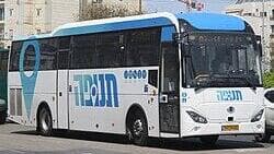 אוטובוס של תנופה. "הגשתי 34 תלונות" (צילום: מתוך ויקיפדיה) אוטובוס של חברת האוטובוסים תנופה