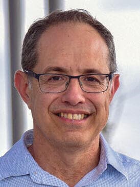 עמית צימר. סמנכ"ל בכיר לרגולציה, מינהל ותקשורת ברפאל