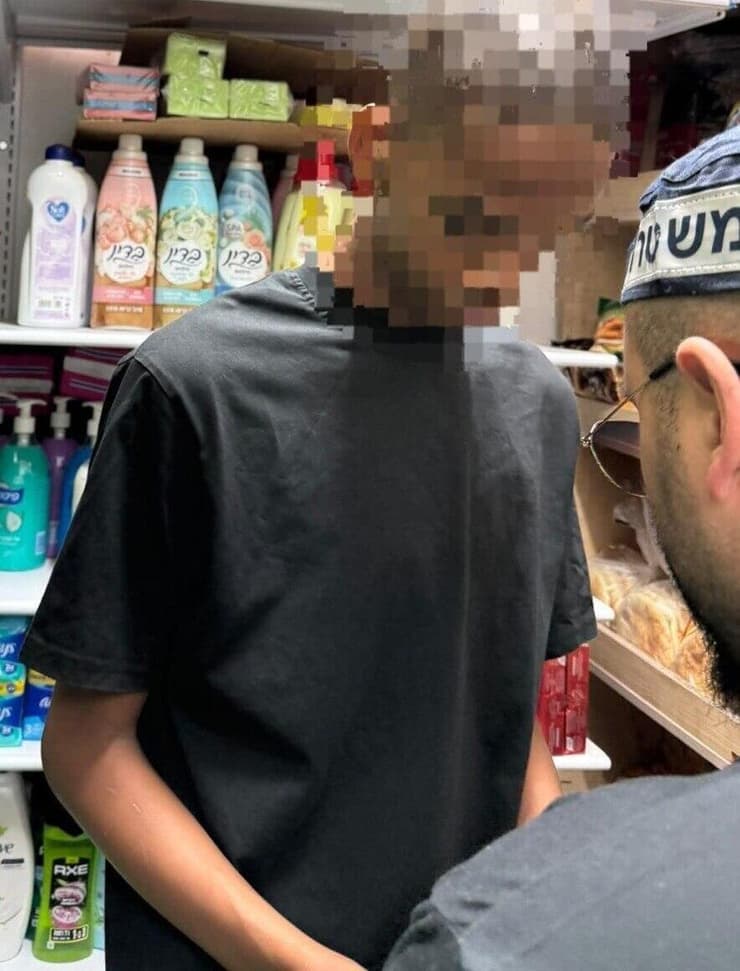 חשוד נוסף שנעצר (צילום: דוברות המשטרה) תמונות החשודים באירוע הדקירה באשדוד