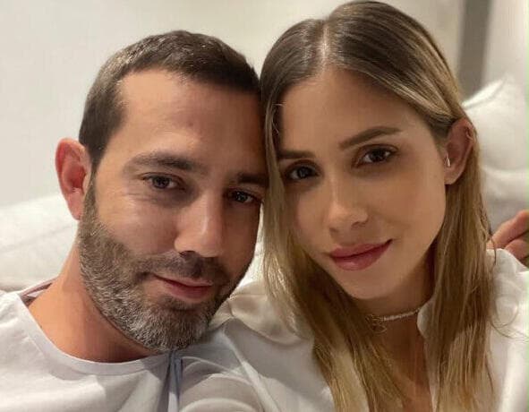 ספיר קוזי פרץ ז"ל עם בעלה מייק ספיר קוזי פרץ יחד עם בעלה
