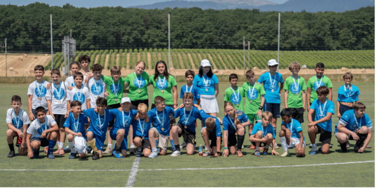 Junior Cup שנערך בשוויץ. בטורניר נפגשו כ-30 ילדים החיים עם סוכרת מסוג 1 ממדינות שונות באירופה, ובהם גם שני נציגים מישראל (צילום: מינימד) Junior Cup שנערך בשוויץ