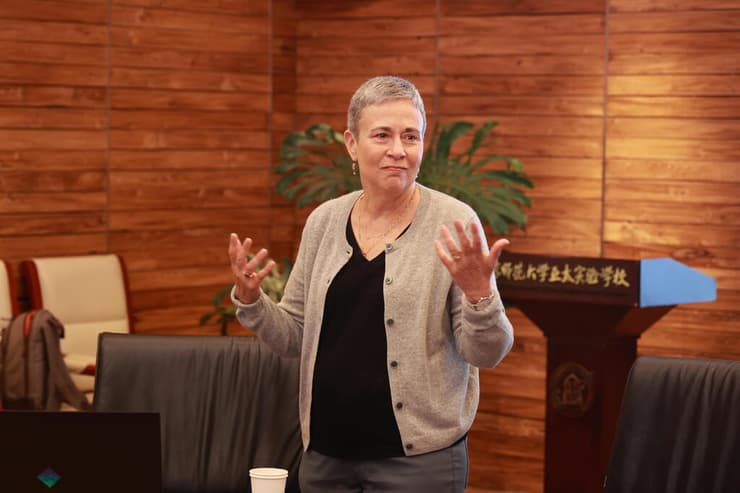 פרופ' טלי טל (צילום: Jing Lin) פרופ' טלי טל