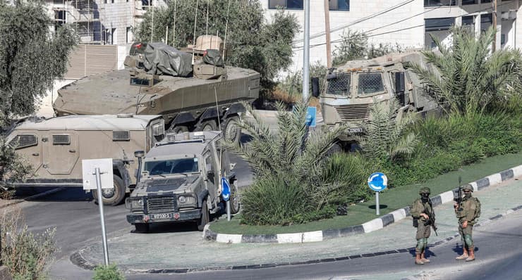 נערכים לחגים: שיירות ארוכות של נג"משים בשכם