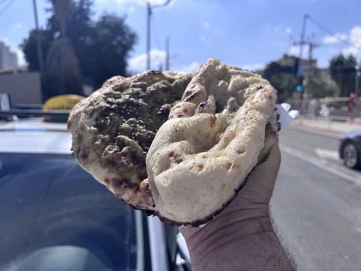 סאלוף זעתר ממאפיית ג'רפי (צילום: קובי רובין) סאלוף זעתר ממאפיית ג'רפי