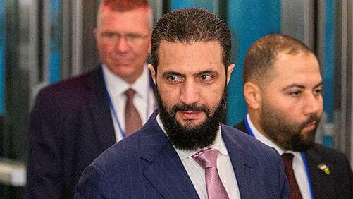 א-שרע בכינוס העצרת הכללית (AFP) נשיא סוריה אחמד א-שרע בכינוס העצרת הכללית של האו"ם