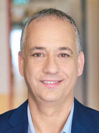 צחי גולן, מנכ"ל סימנס