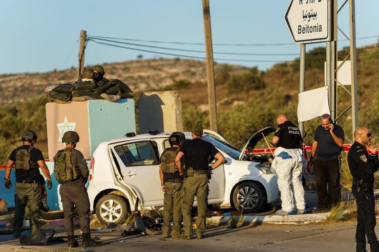 זירת הפיגוע במחסום