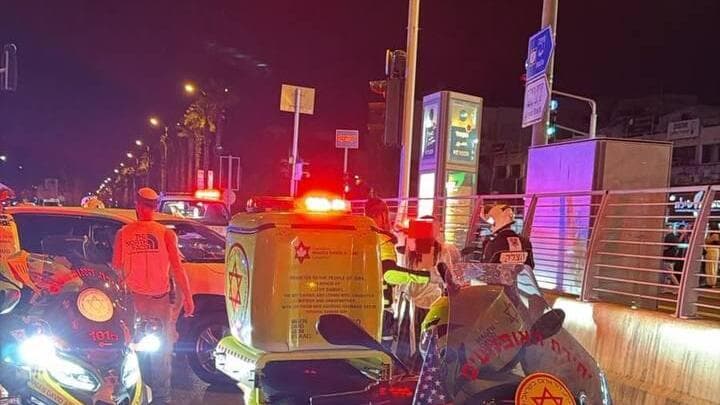 זירת התאונה בצומת צבר (צילום: תיעוד מבצעי מד"א) זירת התאונה על כביש קרית ביאליק