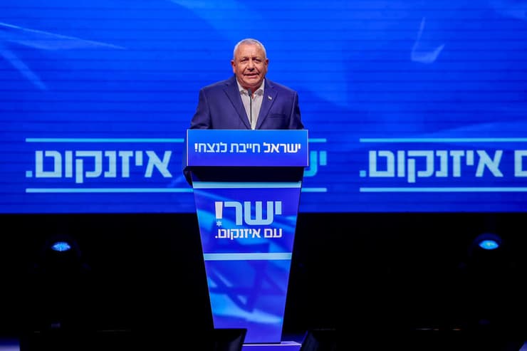 גדי איזנקוט (צילום: עידו ארז) גדי איזנקוט