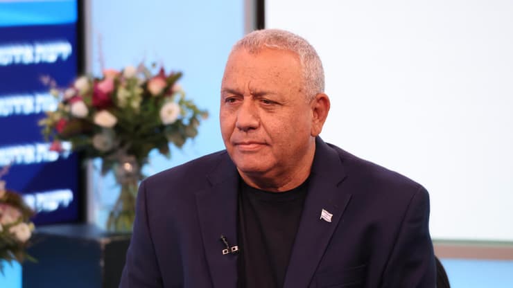 איזנקוט. דורש להסיר את הסרטון מכל חשבונותיו של נתניהו (צילום: יריב כץ) גדי איזנקוט