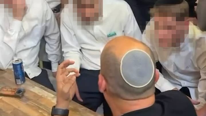 בנט בבני ברק, אמש צעיר ניסה לתקוף את בנט בפתח תקווה