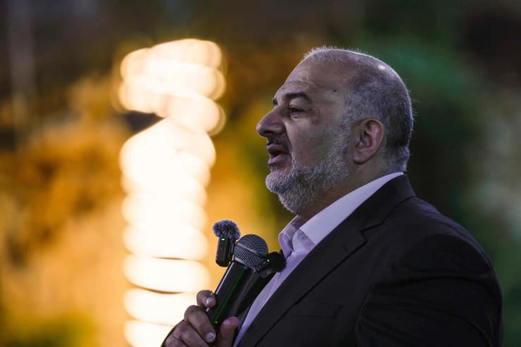 מנסור עבאס. איזנקוט רצה ממשלת מיעוט, ליברמן אמר לא (צילום: Jalaa MAREY / AFP) מנסור עבאס
