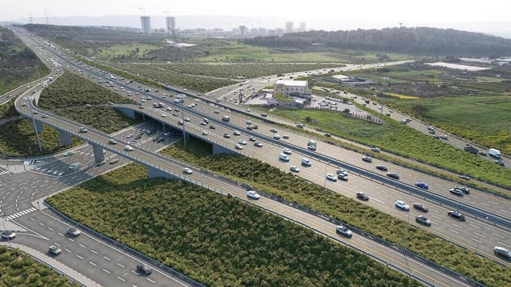 הדמיית כביש 6 בצפון (צילום: ארקאפקט) תוואי כביש 6 בצפון