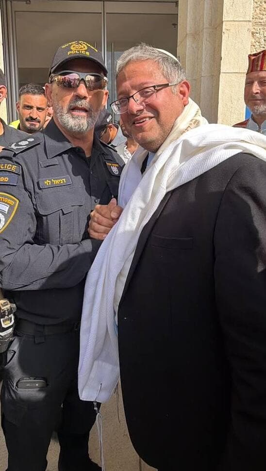 השר לביטחון לאומי ומפכ"ל המשטרה