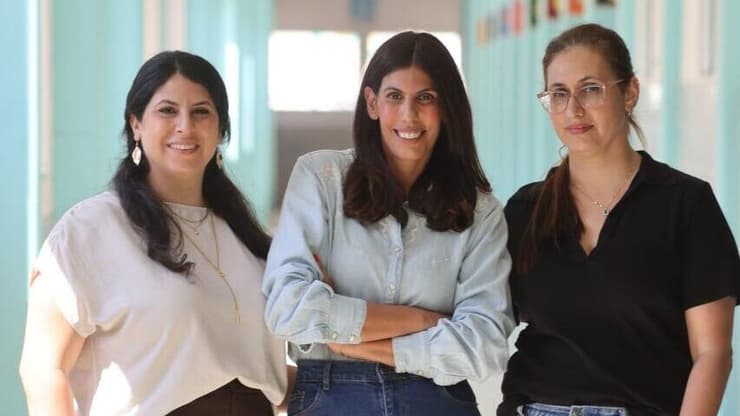 רחל הראל, ענבל גוטמן רוט ומאי נפרין טולדנו (צילום: יריב כץ ) רכזות הון אנושי בבתי הספר, מיזם שנועד לשמר מורים במערכת החינוך