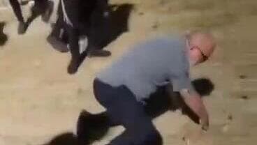 חרדים תוקפים ערבי בשער שכם