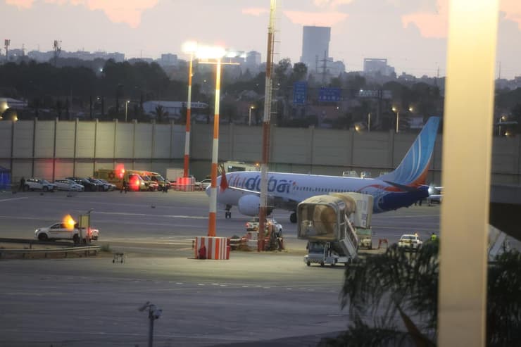 מטוס החילוץ של פליי דובאי בנתב"ג ( צילום: יריב כץ) נחיתת מטוס פליי דובאי בנתב"ג