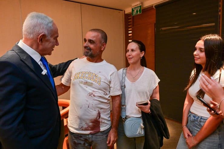 המפגש של הגיבור יניב חיון של טיסת הבלהות פליי דובאי עם ראש הממשלה בנימין נתניהו