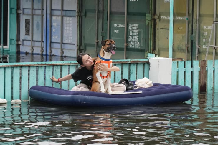 בנגקוק מתחת למים (צילום: AP Photo/Sakchai Lalit) תאילנד