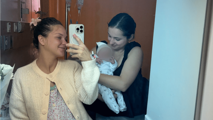הפכה לאמא רק לפני חודשיםם. דיאנה, ינינה ובנה התינוק (צילום: באדיבות פורום מיכל סלה) דיאנה, ינינה ז"ל ובנה התינוק