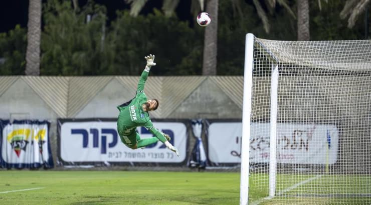 ניתאי גרייס מתעופף (רועי כפיר) ניתאי גרייס מתעופף