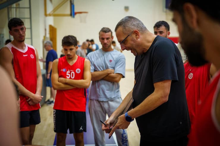 הפועל "השישה" ירושלים באימון השבוע (צילום: שלו שלום) הפועל "השישה" ירושלים