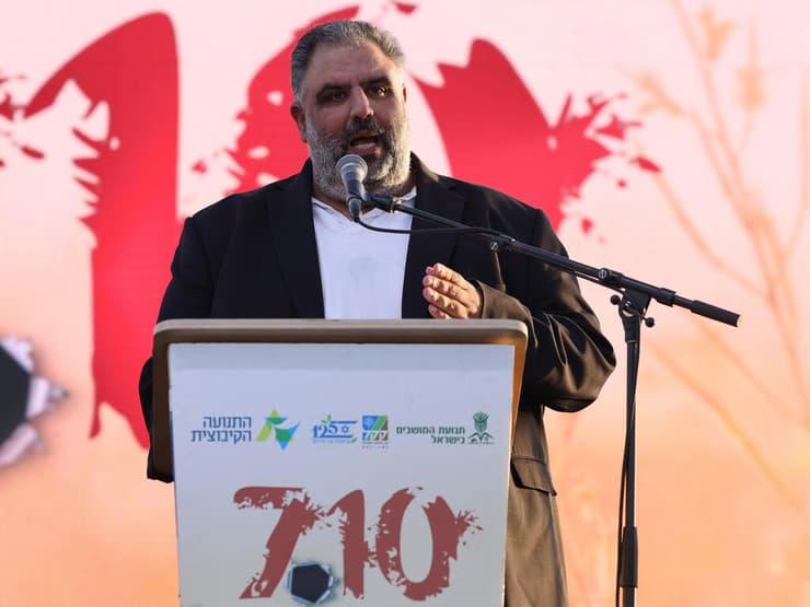 אוסטרינסקי בעצרת זיכרון לקורבנות 7 באוקטובר ביער חרבות ברזל (צילום: זיו ברק) עצרת זיכרון ל 7.10 של התנועה הקיבוצית ביער חרבות ברזל