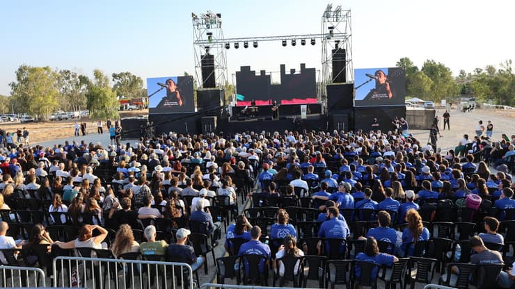 צילום: זיו ברק עצרת זיכרון ל 7.10 של התנועה הקיבוצית ביער חרבות ברזל