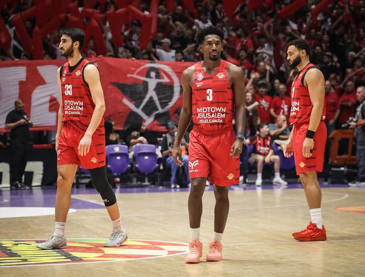 ג'יילין סמית' (צילום: עוז מועלם ) מכבי ת"א הפועל ירושלים ג'יילין סמית'