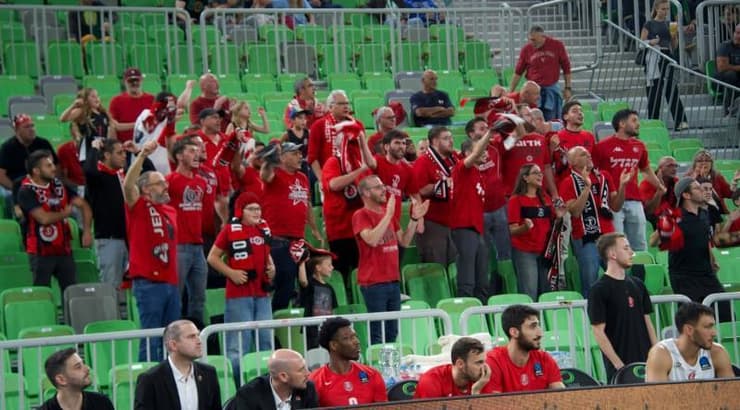 אוהדי הפועל ירושלים (קרדיט: מדיה, הפועל "מידטאון" ירושלים) אוהדי הפועל ירושלים