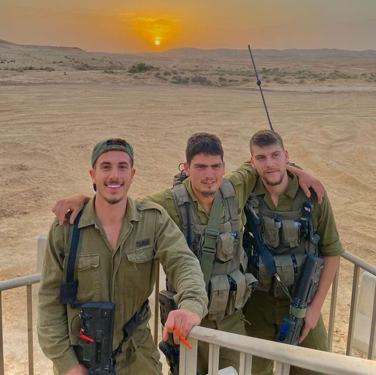 ירון שי (משמאל) ועידו שני, זכרם לברכה