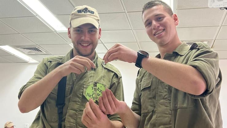 ירון שי (משמאל) ועידו שני, זכרם לברכה