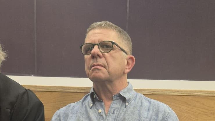 מנחם אלקלעי בהשמעת גזר הדין