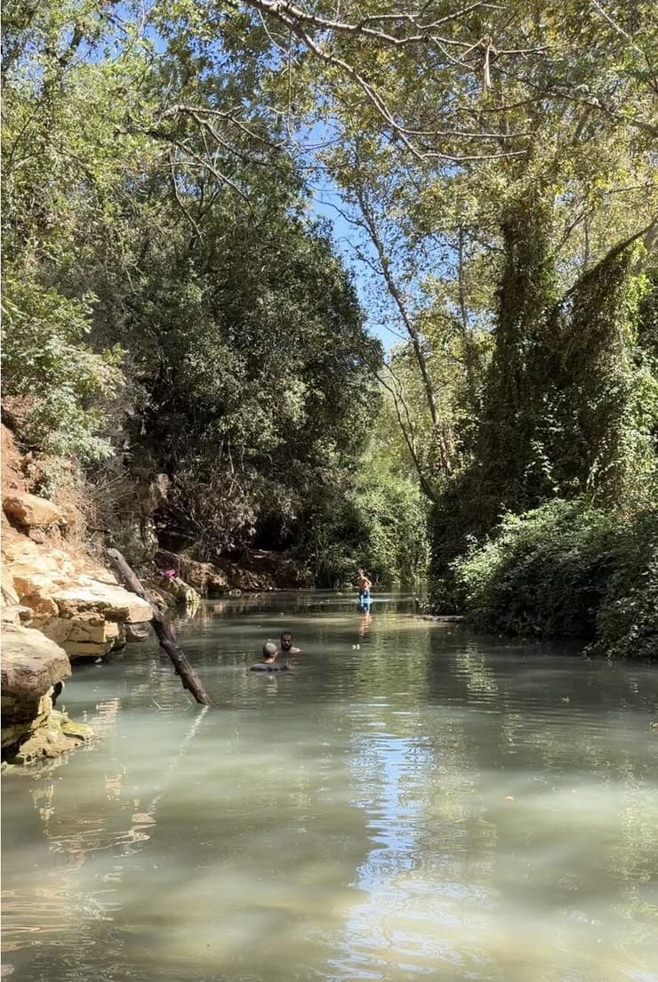 צילום: באדיבות חן יוסף טבילה מהנה רגע לפני הסתיו