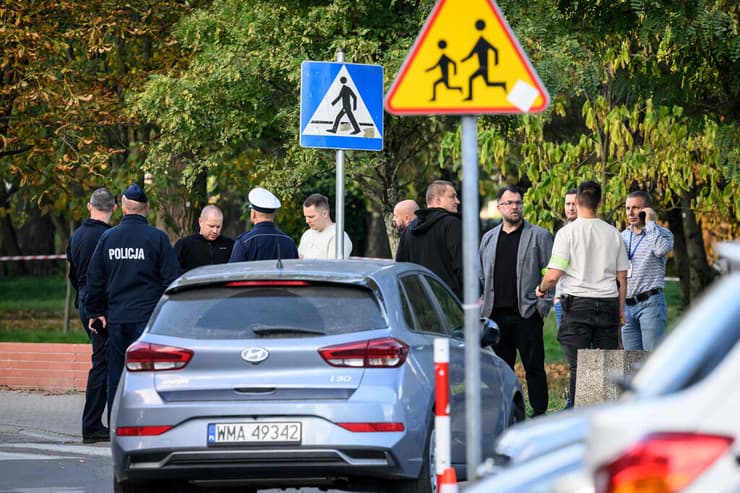 צילום: Mladen ANTONOV / AFP פולין גל אלימות זירת דקירה ב בית ספר ב יום רביעי 7 אוקטובר