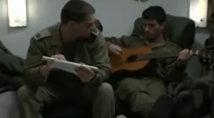 מתוך הסרט 'יוסי וג'אגר' (צילום: צילום מסך) מתוך הסרט 'יוסי וג'אגר'