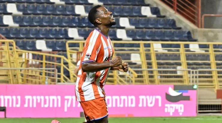 אזקיאל הנטי חוגג (ראובן שוורץ) אזקיאל הנטי חוגג
