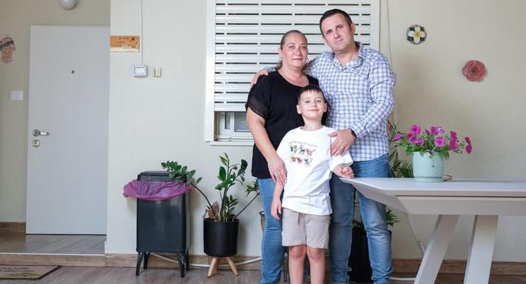 משפחת וינטרוב - על הספה
