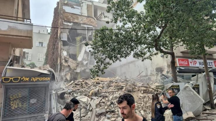 קריסת מבנה בנחלת בנימין פינת רוטשילד בתל אביב