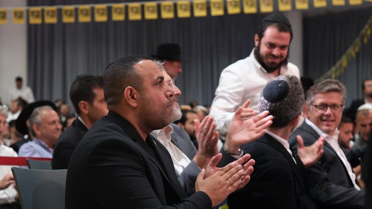אביר קארה בכנס (צילום: שי רוזנטל ואלה גבאי) אביר קארה בכנס של מפלגת הציבור החרדי