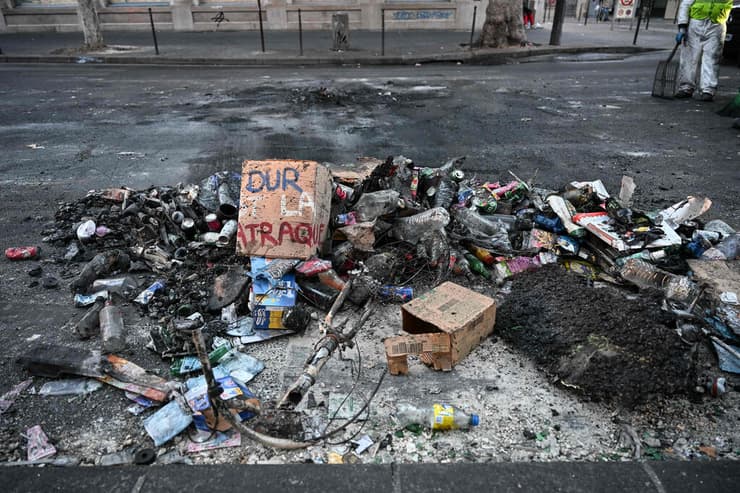 צילום: Matthieu RONDEL / AFP נזק צרפת מהומות פריז