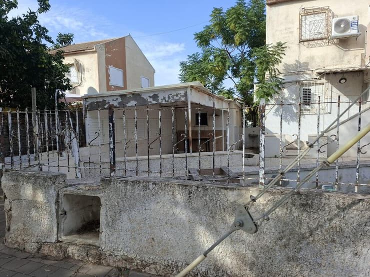 מבני השיכון בשכונת דורה בנתניה (צילום: מתן סימון) מבני שיכון שכונת דורה נתניה