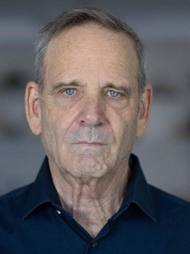 אורי בר יוסף