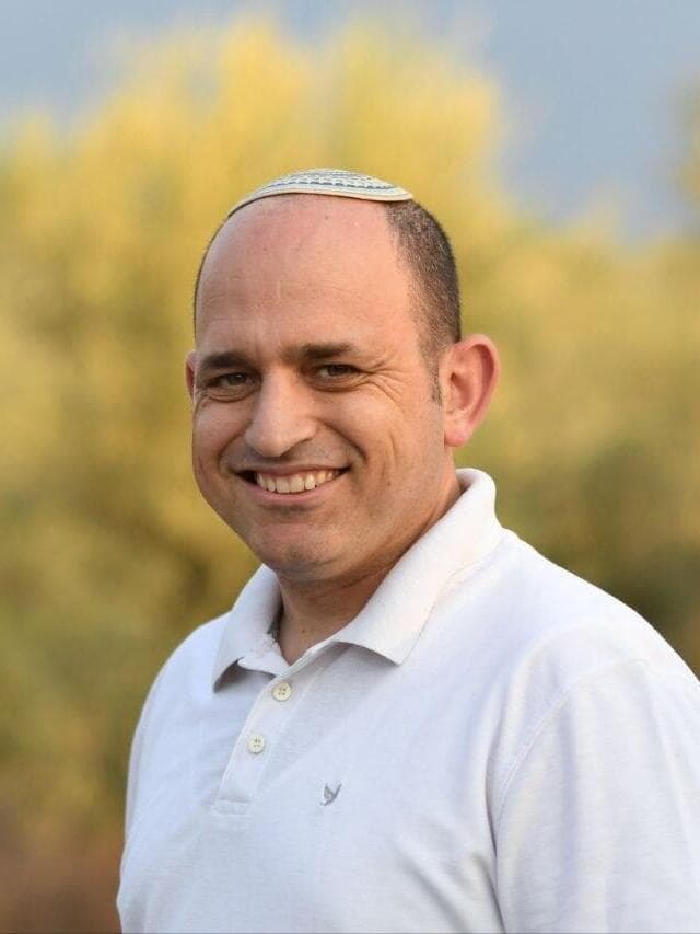 רוני איתן
